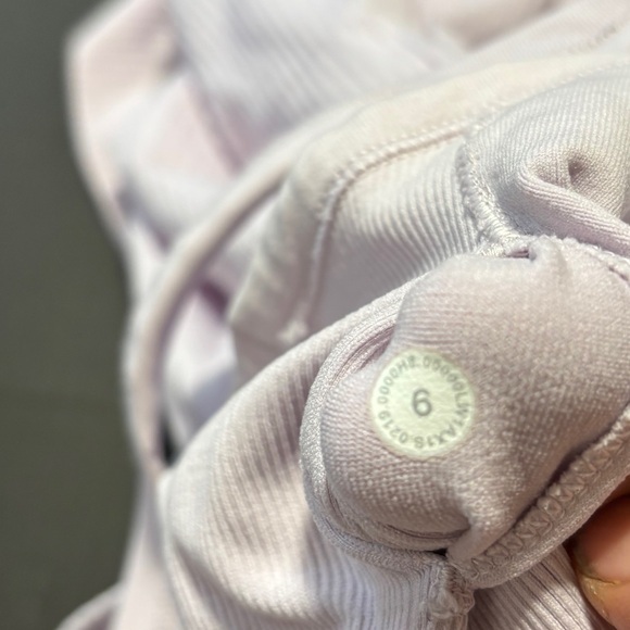 Lululemon Women's Ebb to Street Tank Top Light Support Very Light Pink SZ 6 - Picture 4 of 5